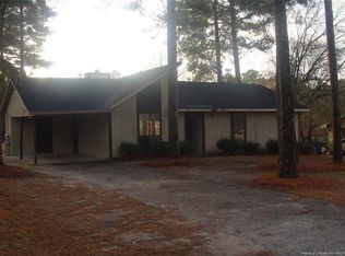 1925 Wordsworth Dr, Fayetteville, NC 28304