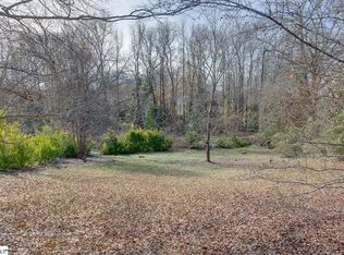 19 Inglesby St, Greer, SC 29650