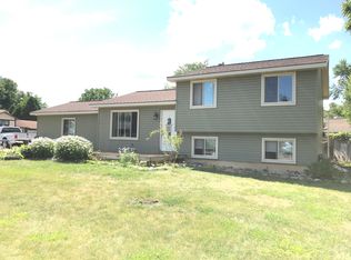 4678 Medina Ave, Waterford, MI 48327