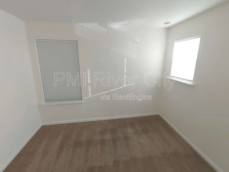 227 Boulder Ln — Photo 14