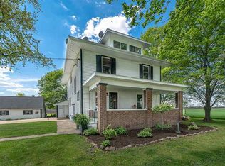 2421 Quail Trap Rd, Caledonia, IL 61011