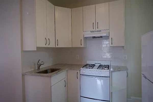 Rented by Brickwood Realty | media 13