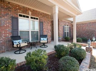 75 Walnut Cove Blvd SW, Huntsville, AL 35824