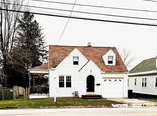 62 Clinton Rd, New Hartford, NY 13413