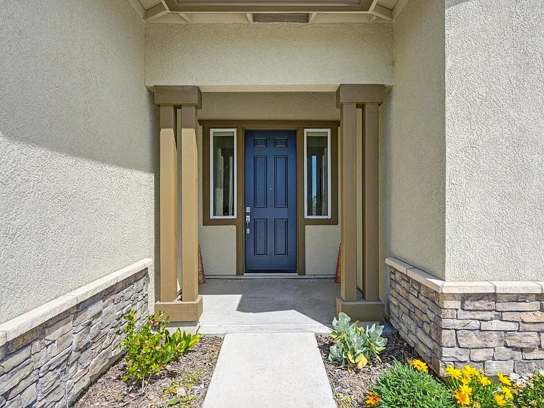 7487 Fortaleza Ave — Photo 3