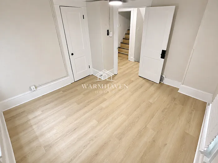 317 Para Ave — Photo 10