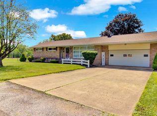 5168 Willow Dr NW, Malvern, OH 44644