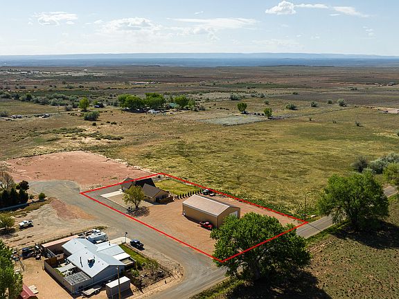 3rd image of 405 E Cactus Wren Road