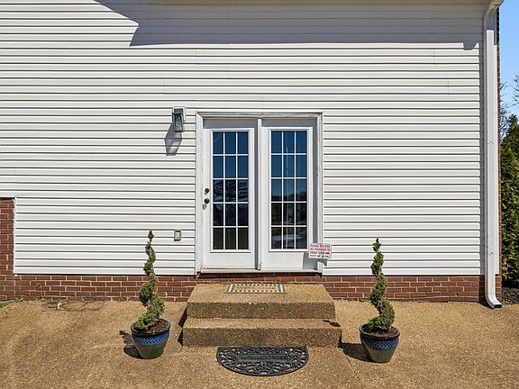 5th image of 1245 Cliff Amos Rd
