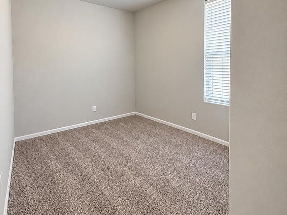 4th image of 6912 Dipper Rd