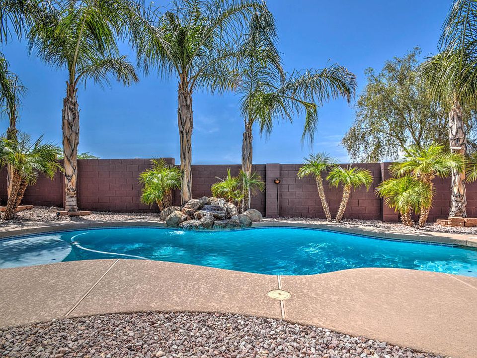1st image of 33332 N Roadrunner Ln