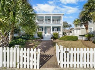 312 W Moore St, Southport, NC 28461