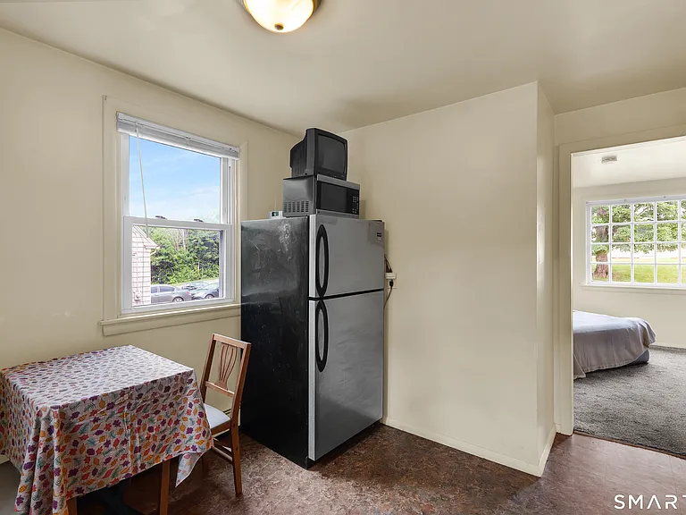 10 Grant St #1 — Photo 9