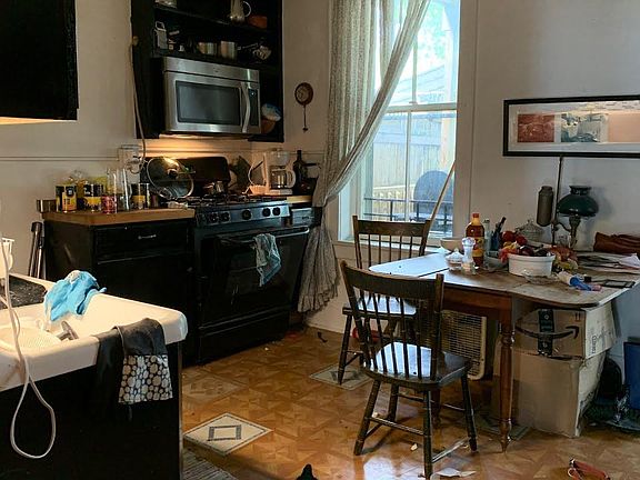 4th image of 78 Benkard Ave #1