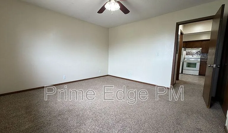 2532 T St #6 — Photo 15