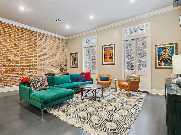 2nd image of 628 Baronne St APT 203
