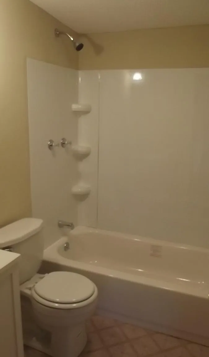 3 bed, 1064 sqft, $1,595 — Photo 4