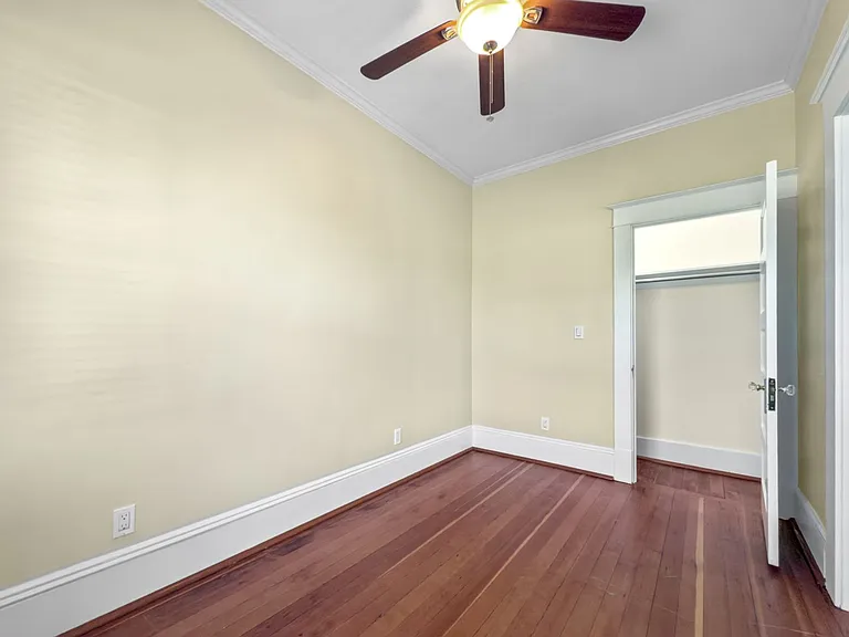 810 NE Couch St — Photo 8