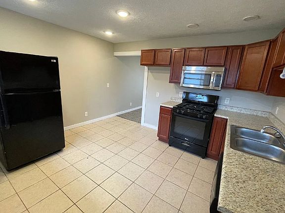 4th image of 3036 Ute Ln