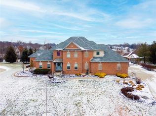 3935 Albany Ct, Canfield, OH