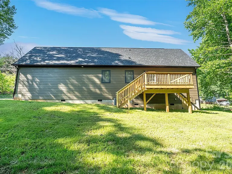 3425 Mission Dr — Photo 15
