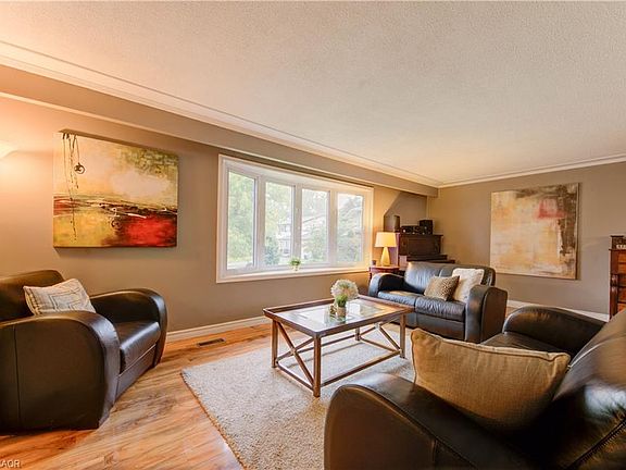 4th image of 298 Creighton Ct