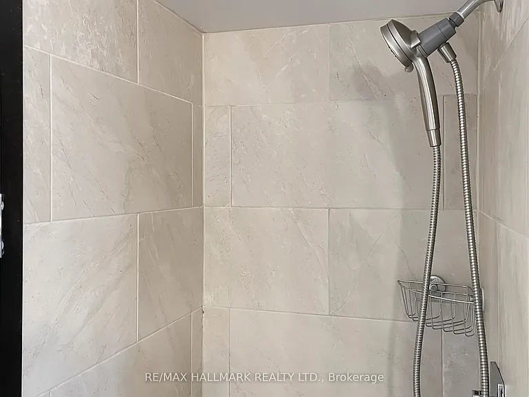 650 Queens Quay W #1121 — Photo 22