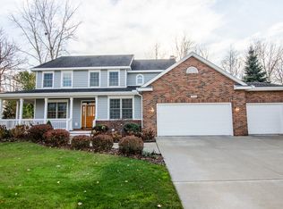 610 Scenic Dr, Midland, MI 48642