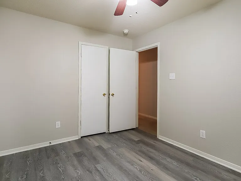 18407 Knob Hill Lake Ln — Photo 13