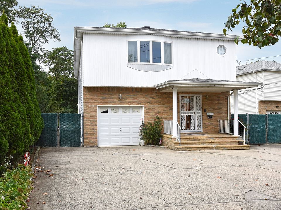 1st image of 261 Marcus Ave