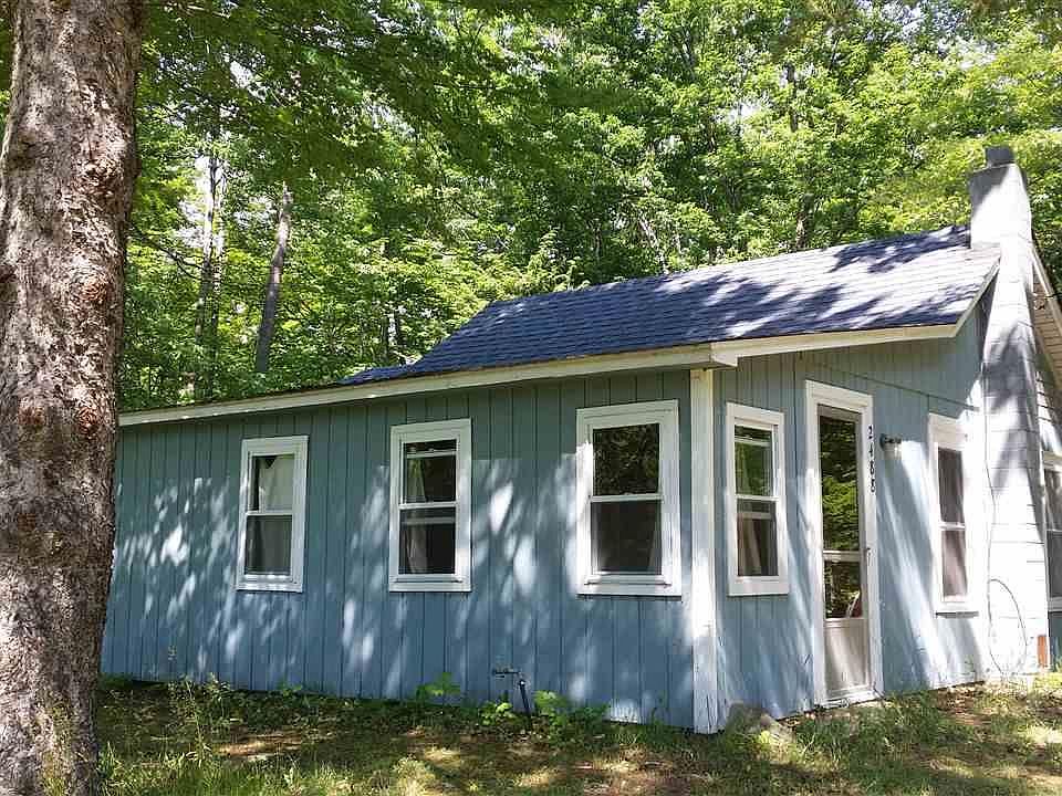 1st image of 2488 Thornapple Dr
