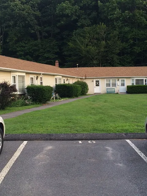 2 bed, $1,625 — Photo 3