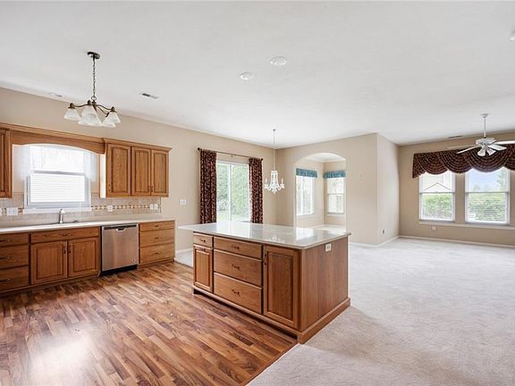 4th image of 11608 Seven Oaks Dr