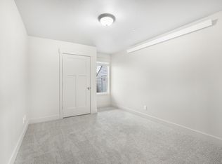 Heim Erikson- 6047 N Silver Fox Rd - 3, Idaho Falls, ID 83401