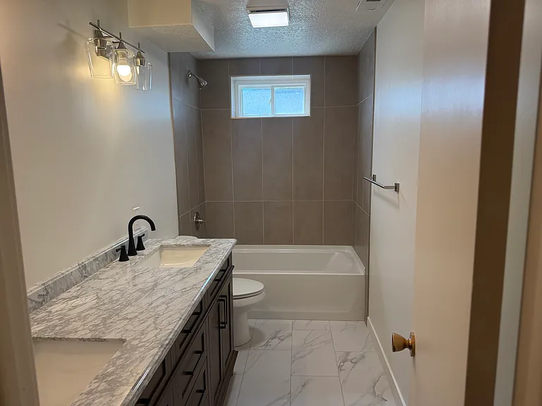 1692 S 550 W — Photo 3