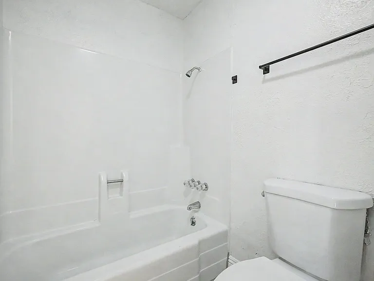 1515 E Reno Ave #A103 — Photo 21