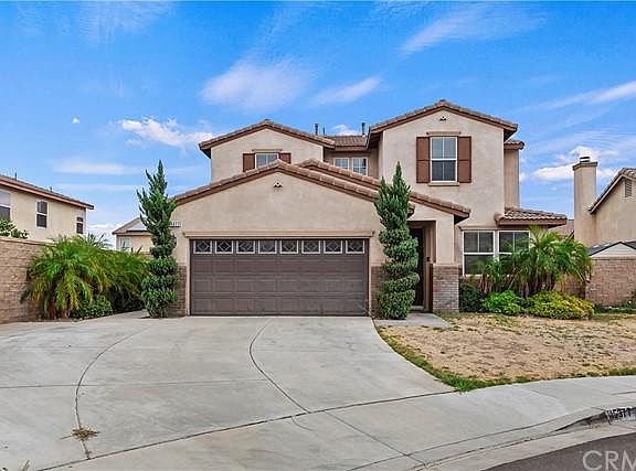 3rd image of 15377 Burnet Ct