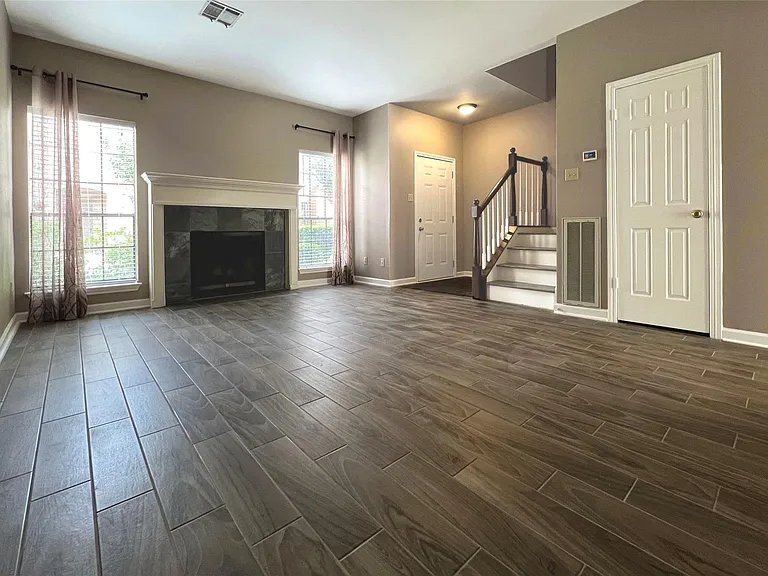 3300 Bellefontaine St #2 — Photo 2