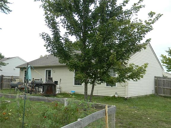 2nd image of 6142 Rocky River Dr