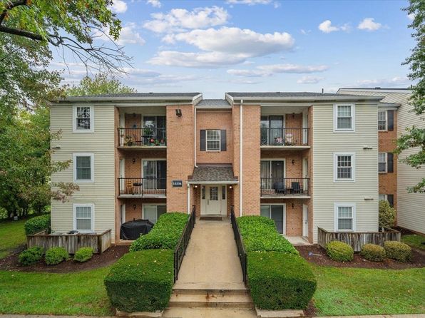 18334 Streamside Dr APT 302