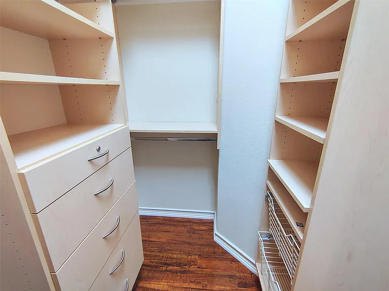 5606 Grandwood Ln — Photo 31