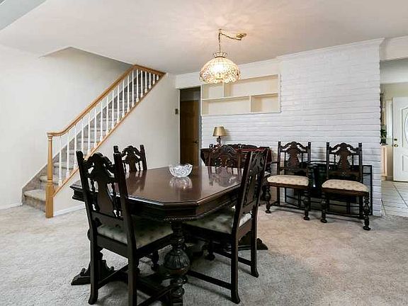 5th image of 30 Wildwood Ln