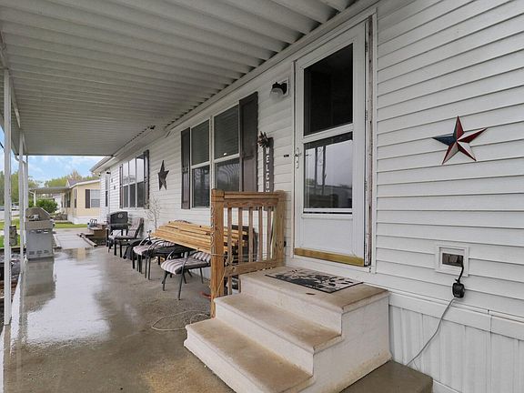 4th image of 2450 Whispering Brook Ln
