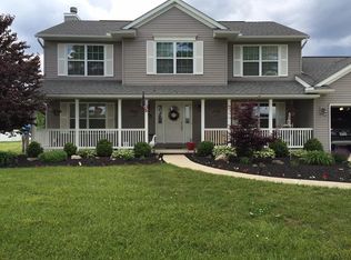 460 Springtree Dr, Valley City, OH 44280