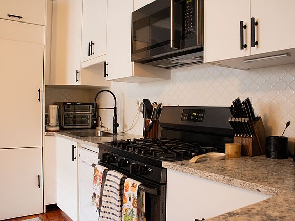 4th image of 30 Windsor Ter APT 5E