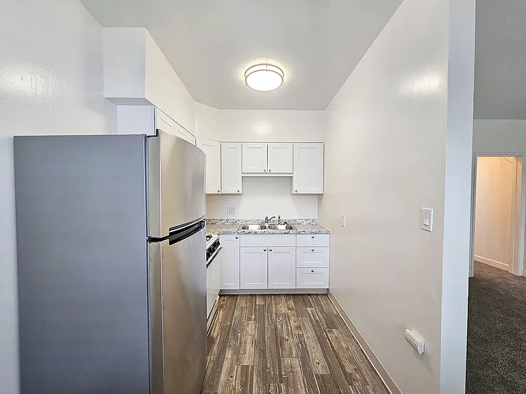 1465 Grand Ave — Photo 19