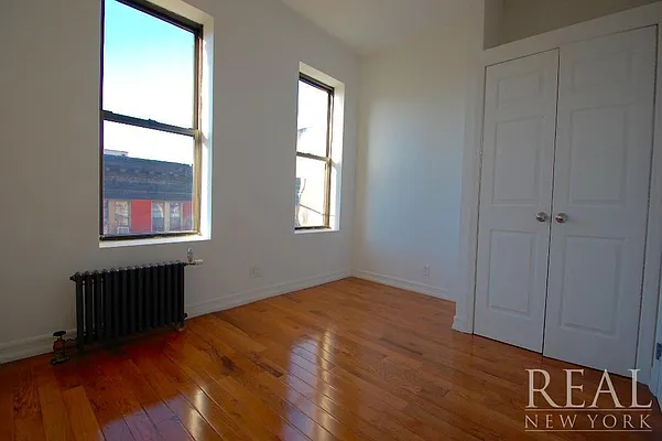 Rented by REAL New York | media 4