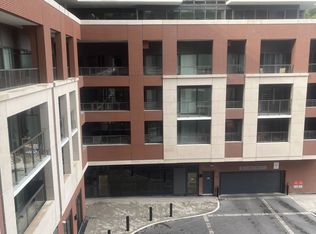 4010 Eglinton Ave W #411, Etobicoke, ON M9A 4M2