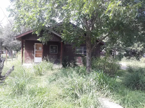 109 Burton St, Woodsboro, TX 78393