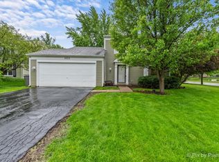 1835 Saint Andrews Cir, Elgin, IL